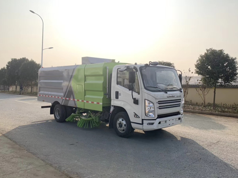 江鈴凱銳掃路車 江鈴凱銳掃路車
